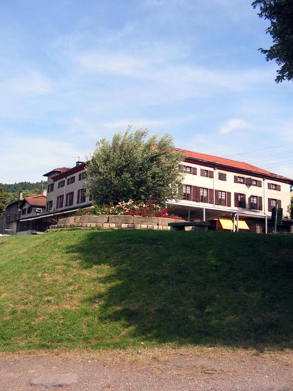 Hotel Domaine De La Barolliere Saint-Paul-en-Jarez Exterior foto